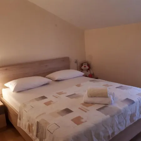 Apartment Mirjana *