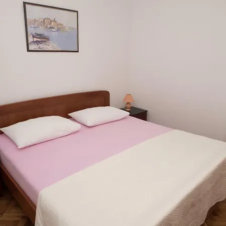 Mirjana شقة فوديس